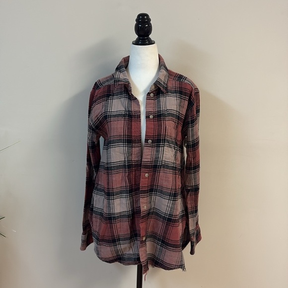 American Eagle Pink Ripped Distressed  Plaid Flannel Oversized Fit Top Size S - Picture 1 of 7